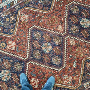 7x10 Antique Persian Shiraz Wool Rug (7.4x9.9 ft)