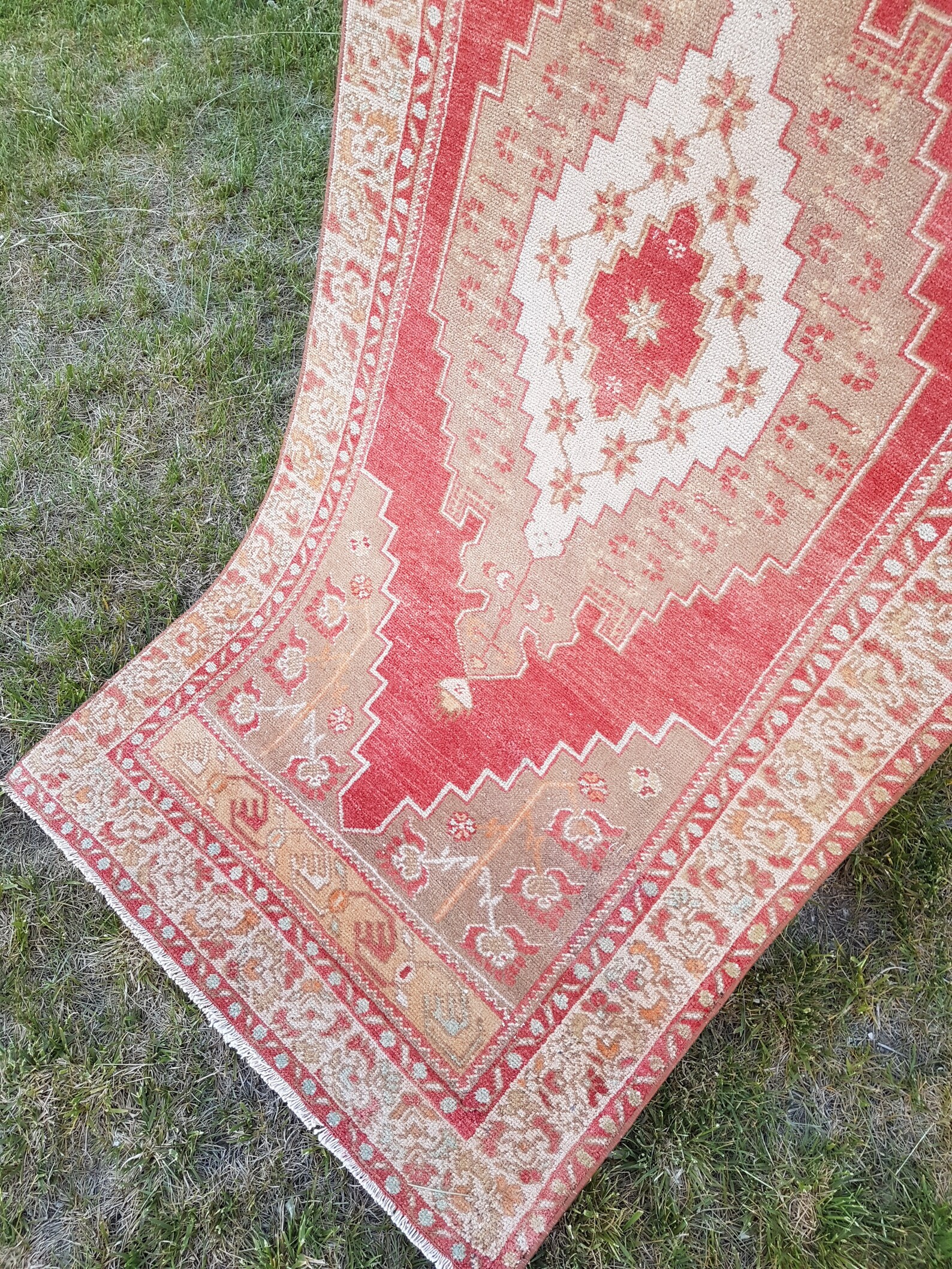 Kitchen rug / turkey rug/ 2.7 x 5.10 ft vintage faded color Etsy