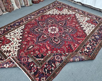 7'x9'5'' Antique Heriz Rug: 7x9 Hand-Woven Wool Tribal Turkish Rug