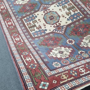 Tapis bleu antique 5 x 7 pouces, 5 x 6 pieds 9 pouces, carpette bleue 5 x 7 pouces, poils ras bleu-rouge 5 x 7 pouces, moquette vintage 5 x 7 pouces, moquette en laine 5 x 7