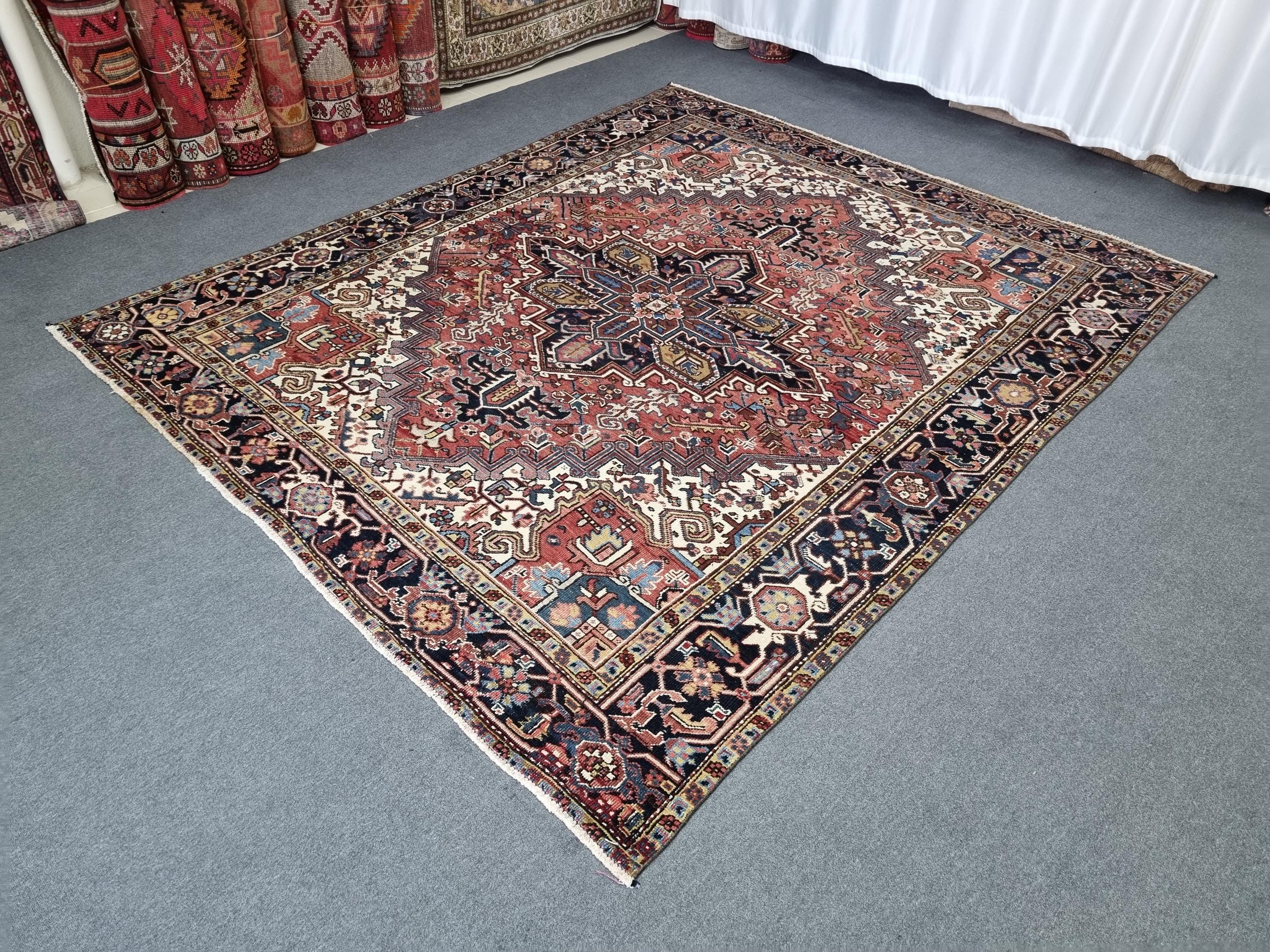 8x9 Rug 7'8''x9'1'' Antique Heriz Rug: 8x9 Turkish Wool Vegetable Dyes Rug - Etsy