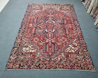 7&#39;1&#39;&#39;x10&#39;7&#39;&#39; Antique Heriz Rug, 7x11 Red-Blue Heriz Area Rug, 7x11 Living Room Heriz Rug, 1930&#39;s Persian Heriz Rug, 7x10 Wool Hand Woven Rug