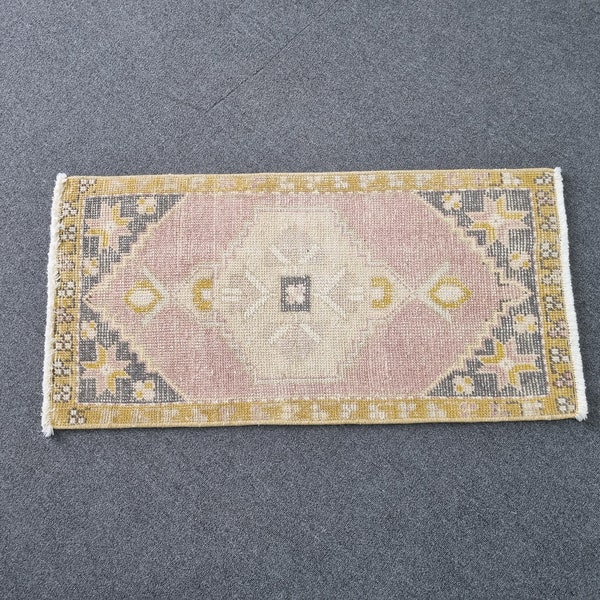 Vintage Turkse wollen vloerkleed: 2 x 3 gedempt Oushak-mat