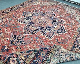 8x11 Antique Heriz Rug: 8'1"x11'1'' Hand-Woven Wool Vintage Medallion Turkish Rug 1940s