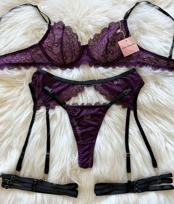 Lace garter set deals