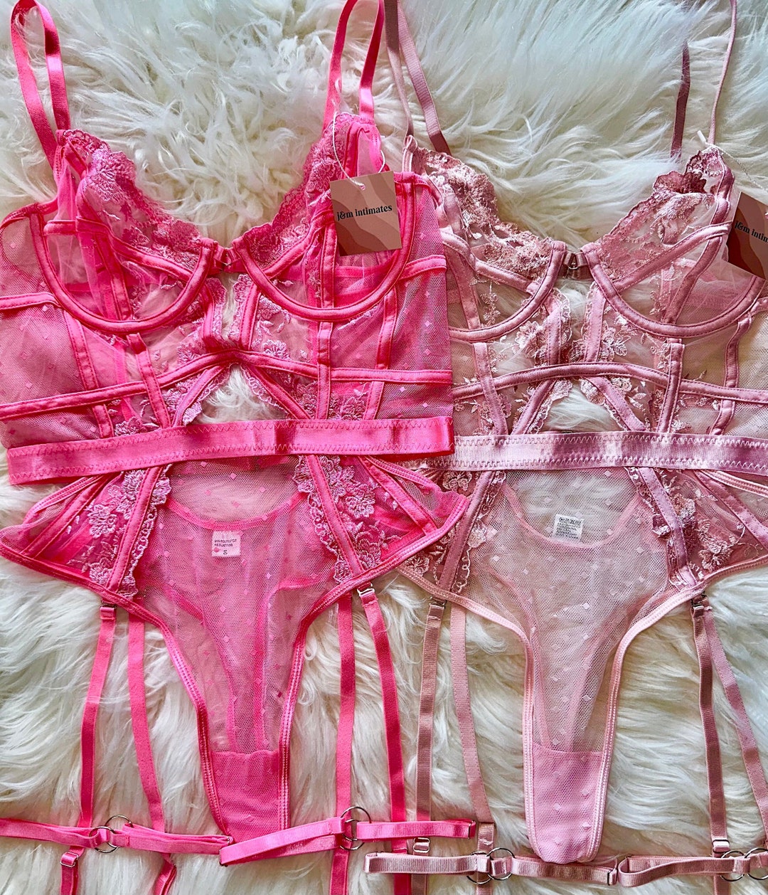 Pink Embroidered Lace Backless Lingerie Suit Set main image 0