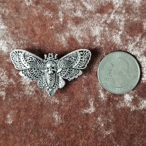 GOTH CLOG ‘Shoe Charm’ Silver-toned Metal Death Moth shoe charm