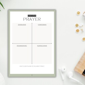 Puede incluir: Un diario de oración imprimible con una cuadrícula dividida en cuatro secciones etiquetadas "Adoración", "Confesión", "Acción de gracias" y "Suplicación". El texto "A.C.T.S. Prayer" está en la parte superior de la página. El texto "¿De qué te está hablando Dios hoy?" está en la parte inferior de la página.