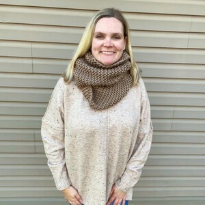 Warm Knit Scarf, Brown Knit Scarf, Chunky Knitted Scarves, Winter Scarf, Fall Accessory, Christmas Gift, Super Bulky Scarf