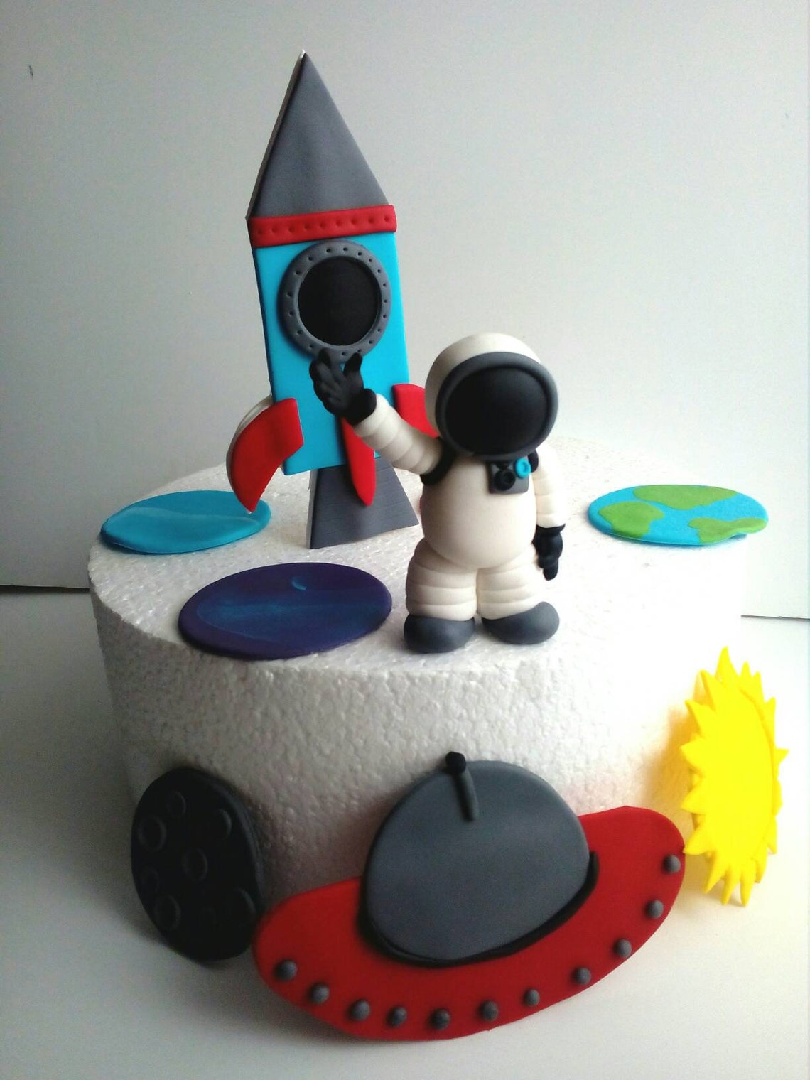 Astronaut fondant cake topper. Space Theme fondant Cake Etsy