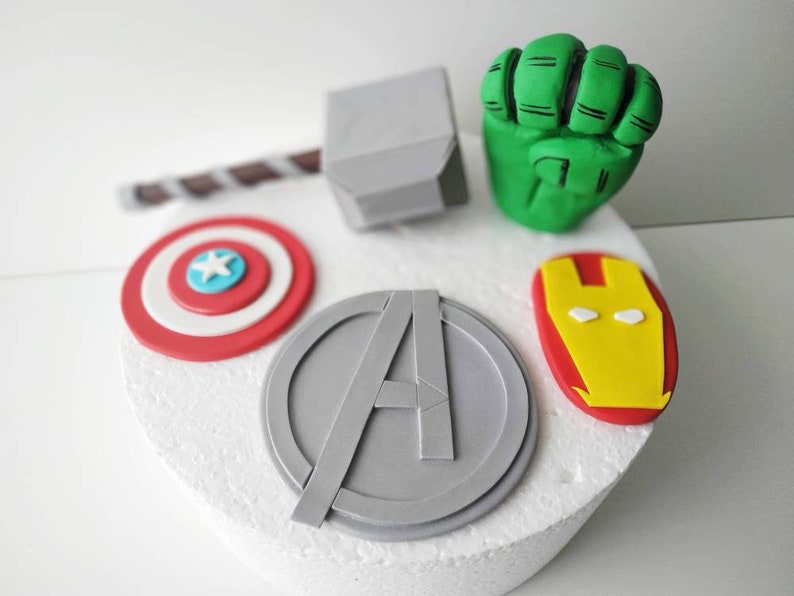 Avengers fondant cake toppers 5pcs. Etsy