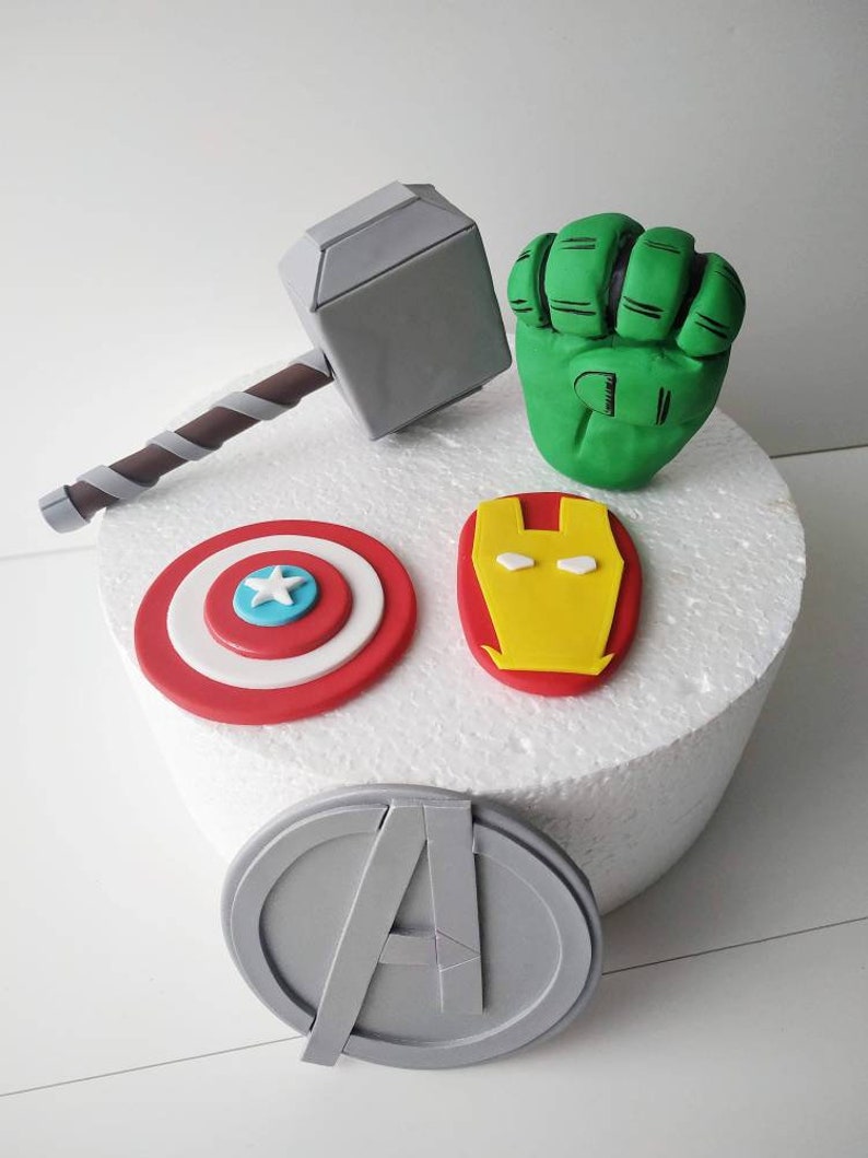 Avengers fondant cake toppers 5pcs. Etsy