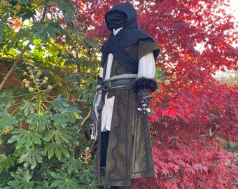 LARP Costume Set / Battle Enchanter / Green / Assassin / Cosplay / Gambeson  / LARP Hood / Viking Costume  / LARP / Mage / Warrior