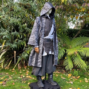 Hooded Mid-Length Robe - Grey & Black | For LARP, Ranger, Rogue, Wizard, Medieval, Viking, Warrior, Knight, Assassin, Fantasy, Ren Faire