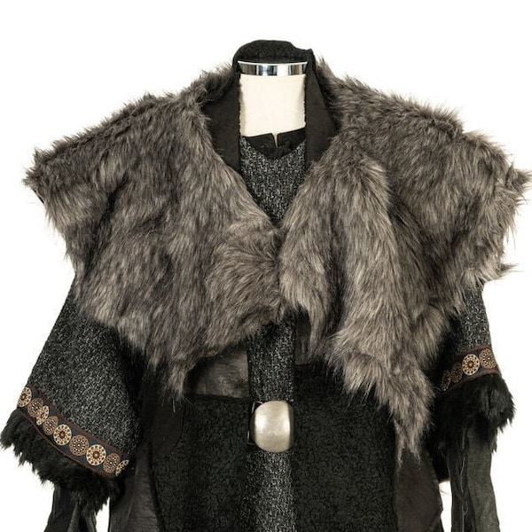 Reversible Fur LARP Mantle - Grey Shoulder Cape - Faux Fur and Leather - Gift Ideas