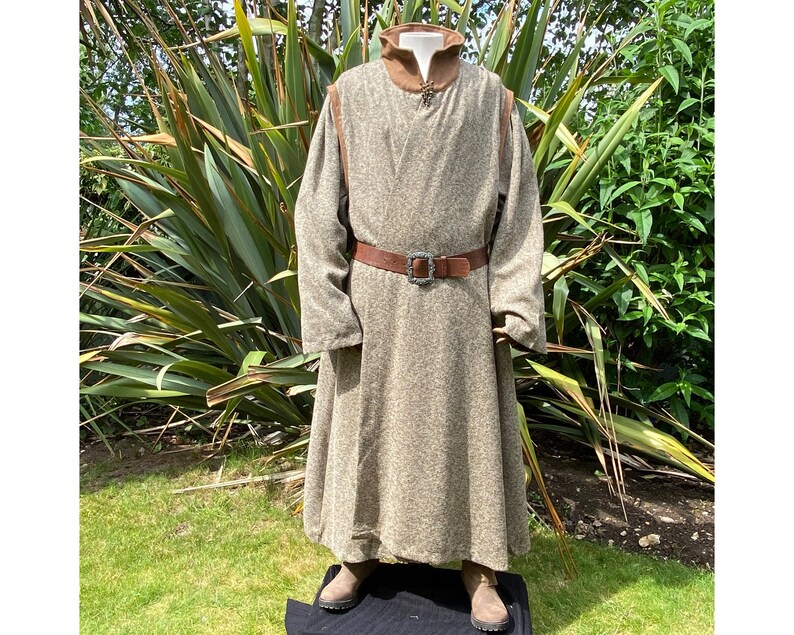 high collar robe