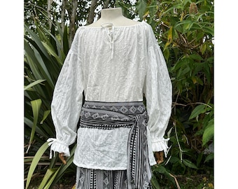 Medieval LARP Shirt, Round Neck, White, Cotton, Unisex, Lightweight, Noble, Pirate, Poet, Peasant, Viking, Fantasy, Renaissance Faire