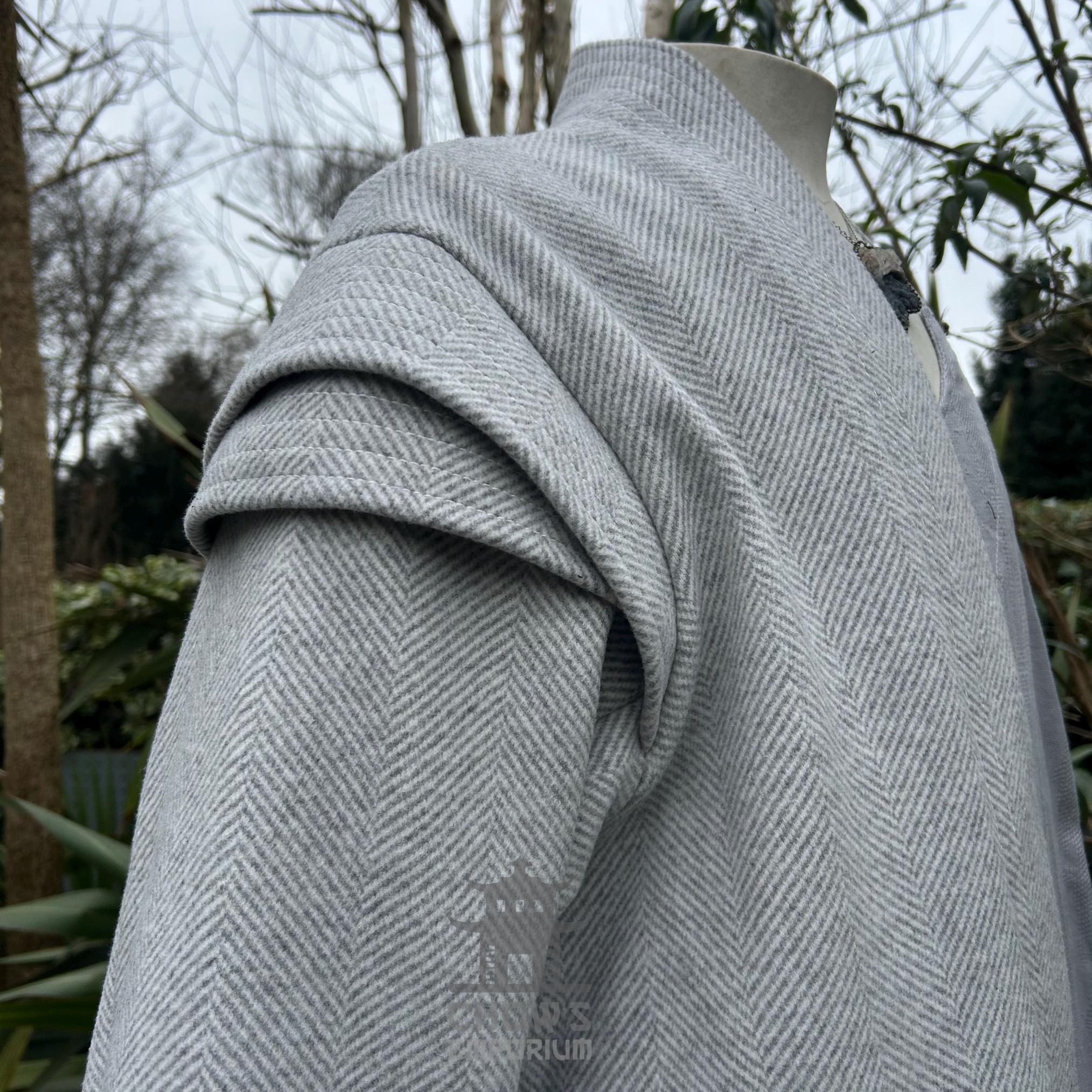 Merchant Robe Medieval LARP Wizard Robe, Light Grey Wool Robe, Renaissance Faire ...