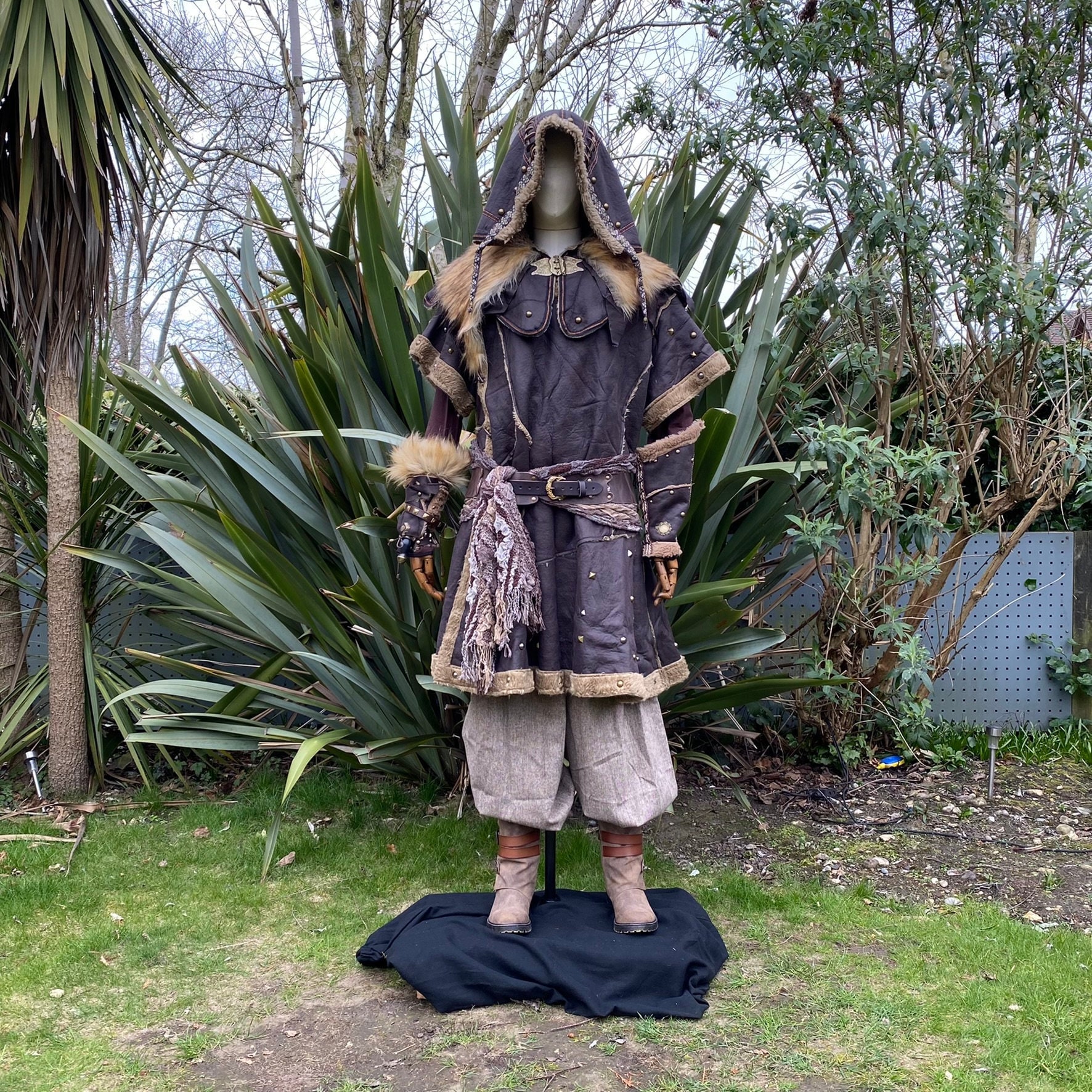 中世ビーストマスター LARP 衣装 5 点 ブラウン 戦士 野人 蛮族