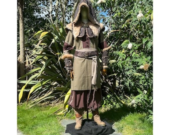 Forest Wild Ranger LARP Outfit - 6 Pieces; Green & Brown Tunic, Hood, Vambraces, Pants, Belt, Sash