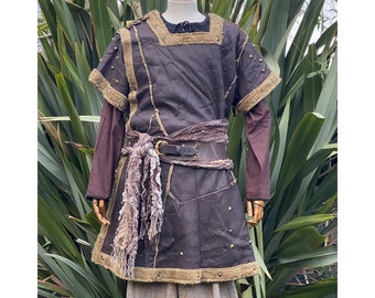 LARP Wikinger Tunika / Jacke - Braun - mit Fleece gefüttert, Kunstleder und Nieten