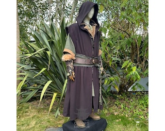 Medieval Forest Wanderer LARP Outfit, 4+ pcs, Robe, Waistcoat, Vambraces, Sash, Renaissance Faire, Ranger, Mage