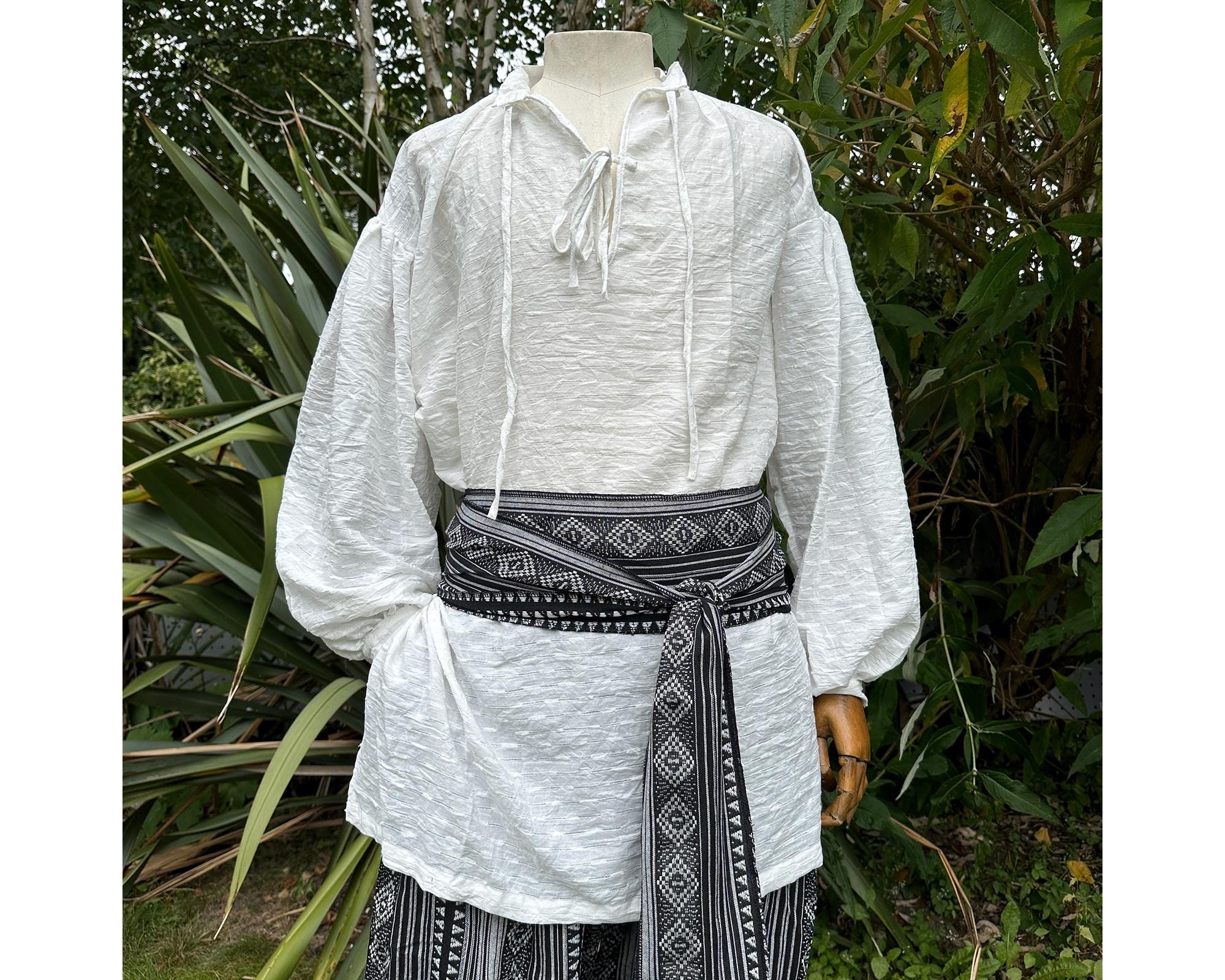 LARP Noble Shirt - Textured White Cotton: Medieval Viking Cosplay Costume for Renaissance Faire, Pirate & Fantasy Roleplay