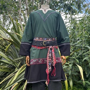 Viking Tunic –  Green & Black  | Medieval Tunic for LARP, Pirate, Ranger, Warrior, Druid, Wizard, Mage, Fantasy Cosplay, and Ren Faires