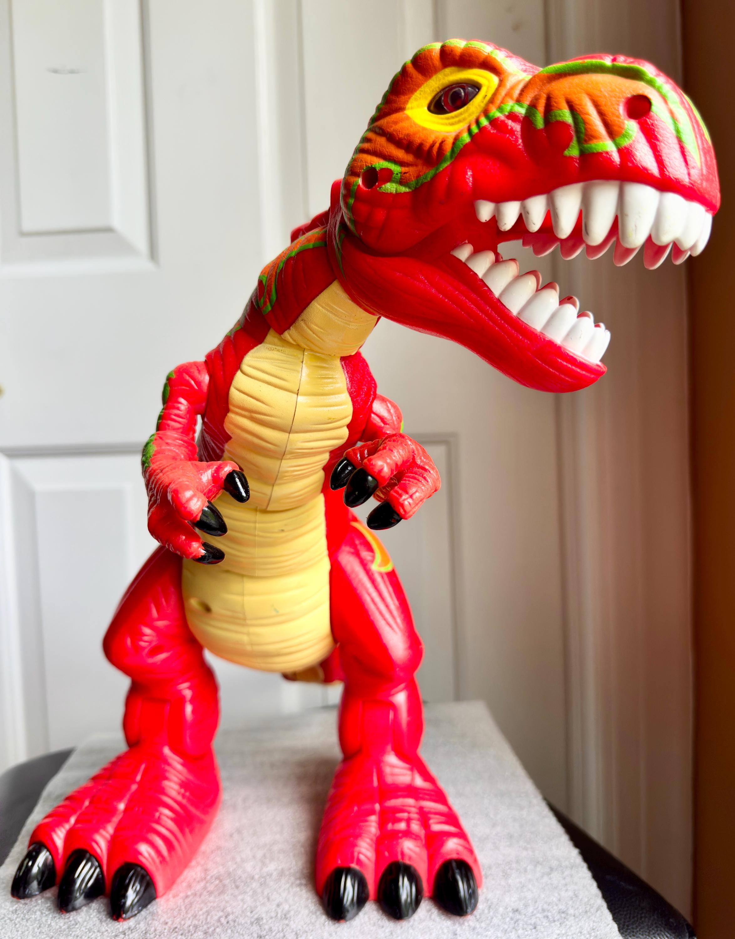 フィッシャープライスImaginext メガT-レックス 2011 Fisher-Price Imaginext Electronic Mega T-Rex Dinosaur Dino Battle Tech  Gear