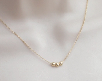 Simple necklace with 3 small balls, sterling silver chain, gold plated, minimalistic style, k991