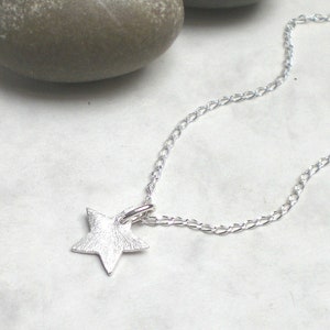 Delicate brushed 925 sterling silver star necklace - Small star necklace - various lengths available, k982