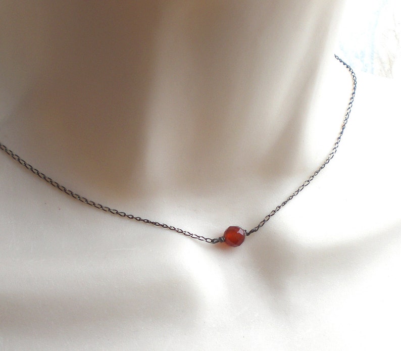 Rote Karneol Halskette 925 Silber Choker kurze feine Kette, n960 Silber geschwärzt