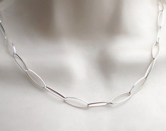 Sterling silver oval necklace - paperclip chain - 925 silver, k984