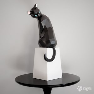 Grooming cat papercraft sculpture, printable 3D puzzle, papercraft Pdf template to make your cat sculpture