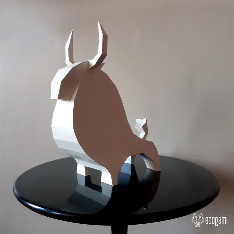 Statue de taureau papercraft, puzzle 3D imprimable, patron PDF papercraft pour faire ta sculpture de taureau image 2