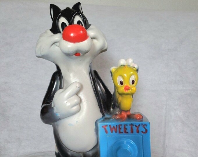 Vintage 1972 Sylvester & Tweety Vinyl Bank