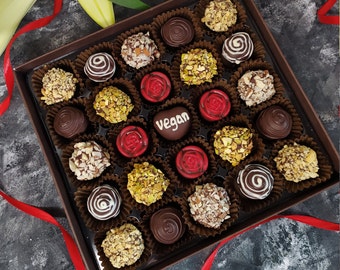 Trufas veganas. Caja personalizada de 25 mezclas de chocolates artesanos. Envío gratis. Trufas artesanas belgas. Hecho a mano