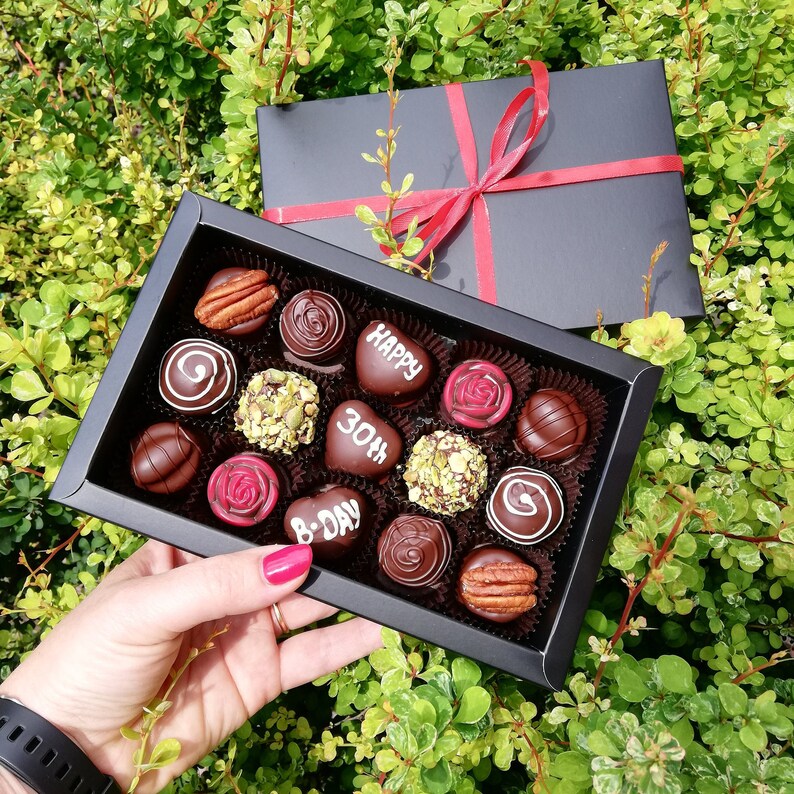 Vegan HAPPY BIRTHDAY Personalised Box of 15 mix artisan chocolates. Free shipping. Belgian Artisan Chocolate truffles. Handmade chocolate image 6