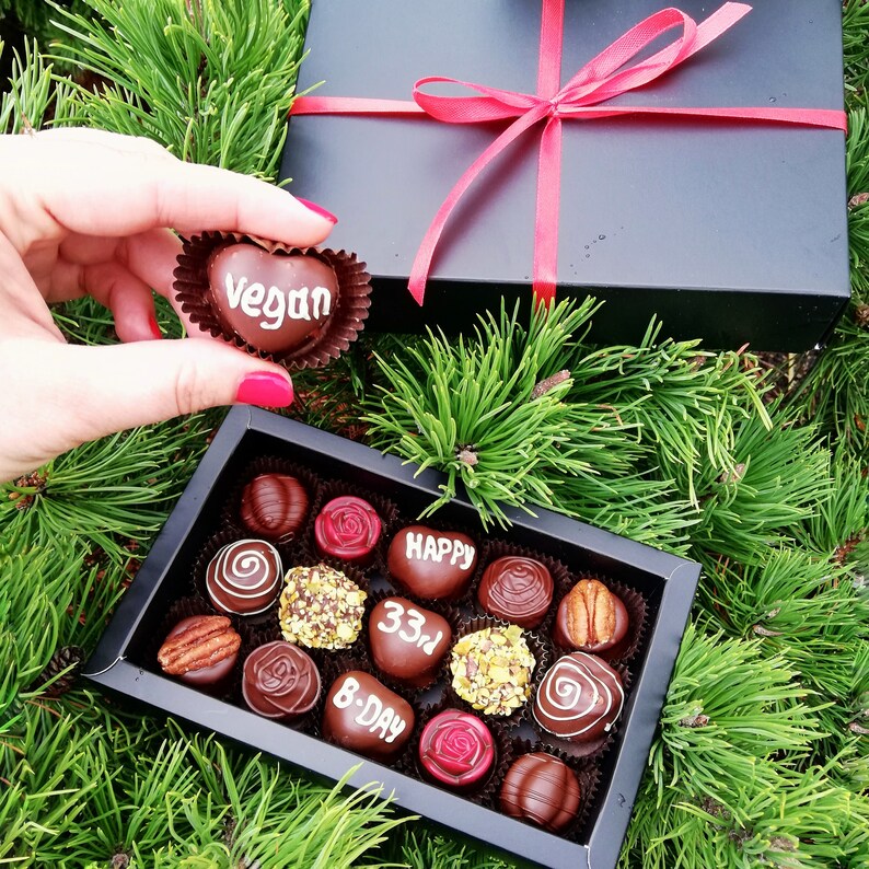 Vegan HAPPY BIRTHDAY Personalised Box of 15 mix artisan chocolates. Free shipping. Belgian Artisan Chocolate truffles. Handmade chocolate image 8