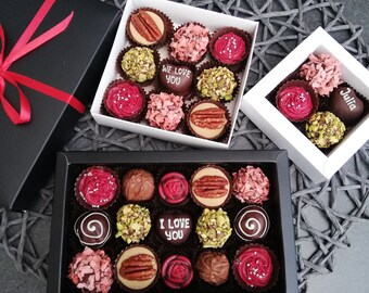 I LOVE YOU! Personalised Box of 12/16/25 mix artisan chocolates. Free shipping. Belgian Chocolate truffles. Handmade chocolate