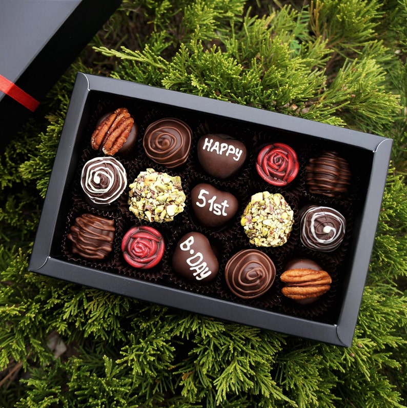 Vegan HAPPY BIRTHDAY Personalised Box of 15 mix artisan chocolates. Free shipping. Belgian Artisan Chocolate truffles. Handmade chocolate image 1