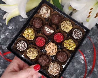 Vegan chocolate truffles. Personalised Box of 16 mix artisan chocolates. Free shipping. Belgian Artisan truffles. Handmade chocolate