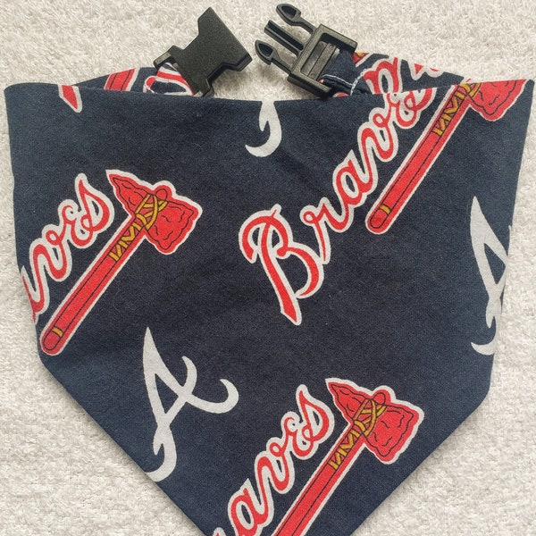 Buckle Dog Bandana Dog Pet Cat Bandanna ATLANTA BRAVES Major League Baseball mlb  Handmade to Order + Personalize Name or Text