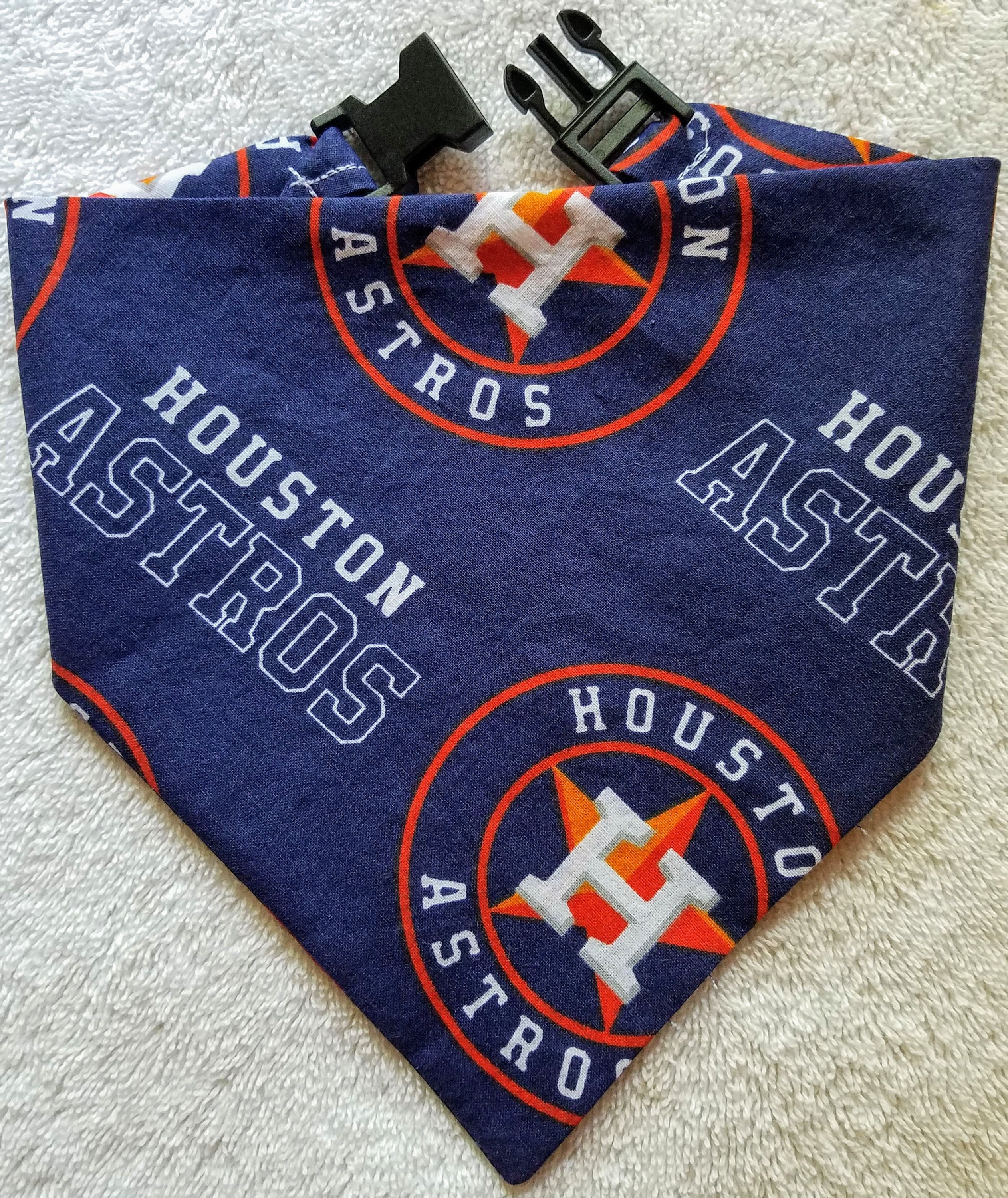  Pets First MLB Houston Astros Reversible T-Shirt,Medium for  Dogs & Cats. A Pet Shirt with The Team Logo That Comes with 2 Designs;  Stripe Tee Shirt on one Side,Team Color,AST-4158-MD 