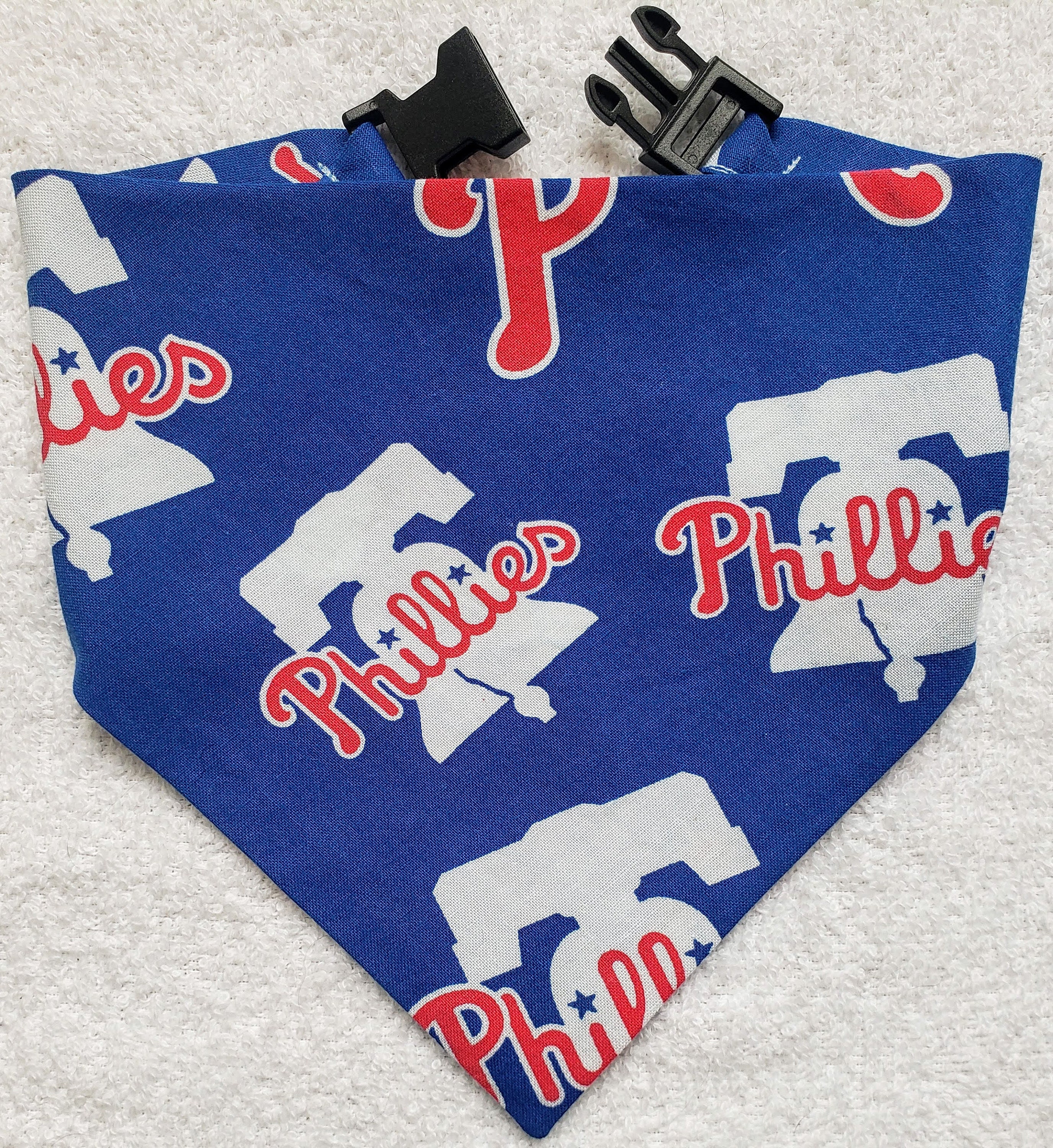 Buckle Dog Bandana Dog Pet Cat Bandanna PHILADELPHIA PHILLIES 