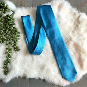 Vintage Westbury London Tie Necktie 100% Silk Blue