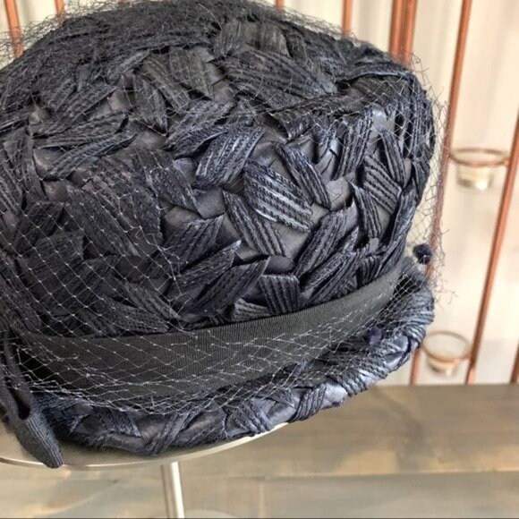 Vintage Navy Blue Cloche Hat with Mesh Overlay Vintage Cloche Hat Navy Blue Straw with Mesh Overlay | eBay main image 2