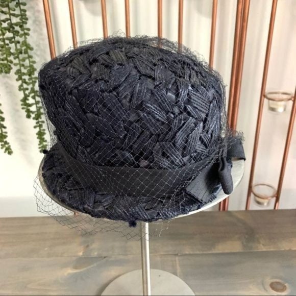 Vintage Navy Blue Cloche Hat With Mesh Overlay - Etsy display picture 2