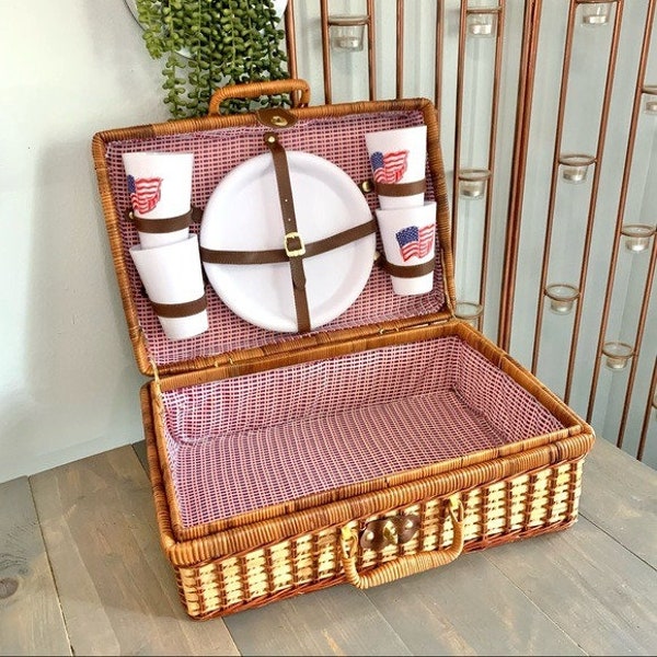 Vintage Picnic Basket Suitcase Plates and Cups Set
