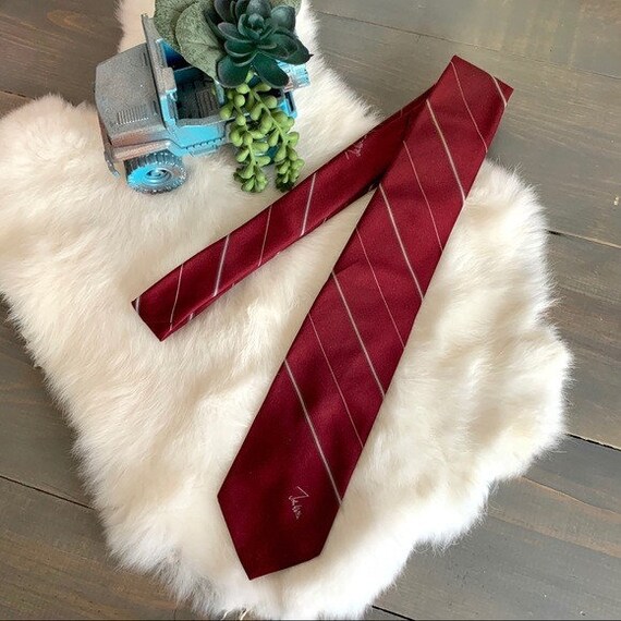 Vintage John Weitz Red and White Striped Necktie - image 1